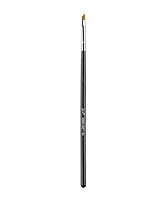 E06 Winged Liner Brush