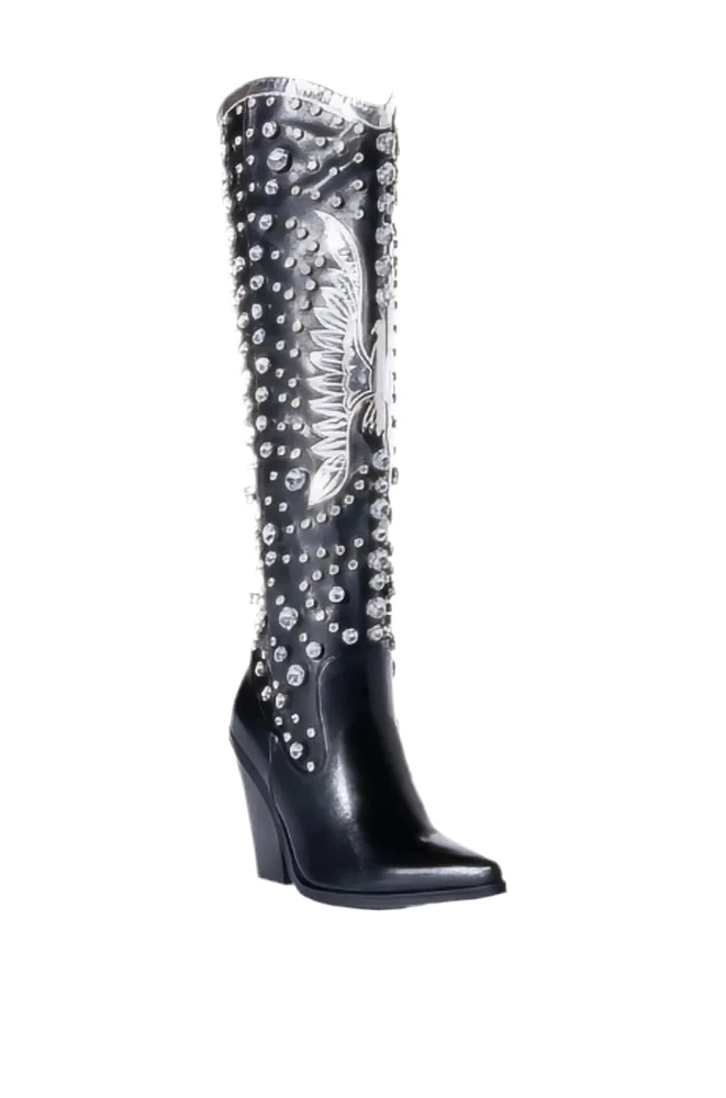AZALEA WANG: UPBEAT WESTERN BOOTS