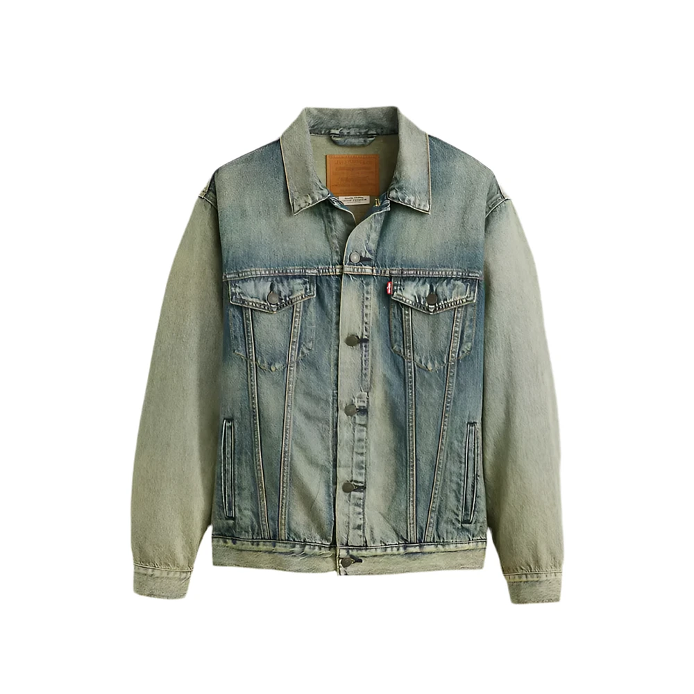 LEVI’S: LIGHTWEIGHT RELAXED FIT TRUCKER JACKET