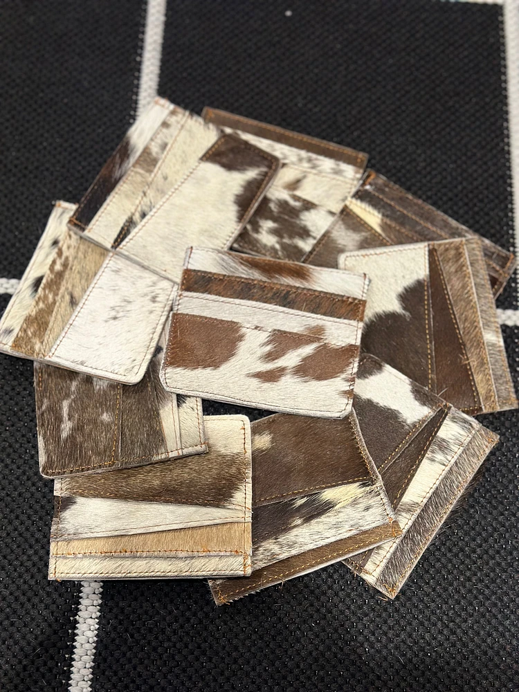 8586: MULTI BROWN COWHIDE FUR CARD HOLDER