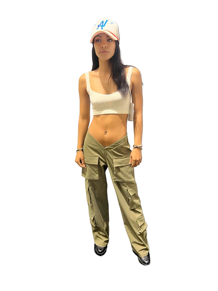 8586: V-CUT Cargo Pants