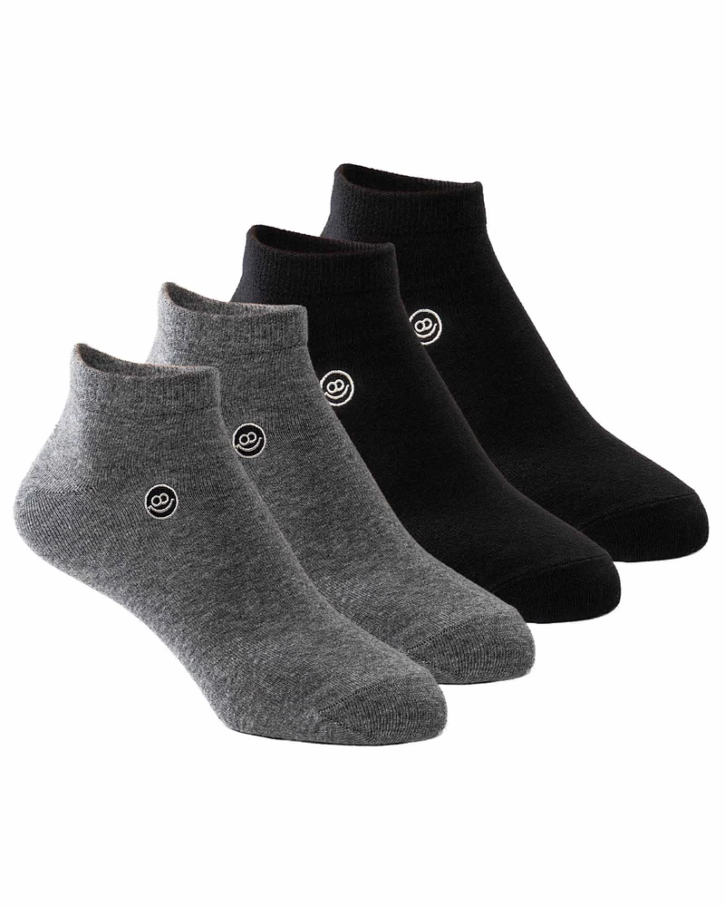 4 pairs of ankle socks: 2 black & 2 gray