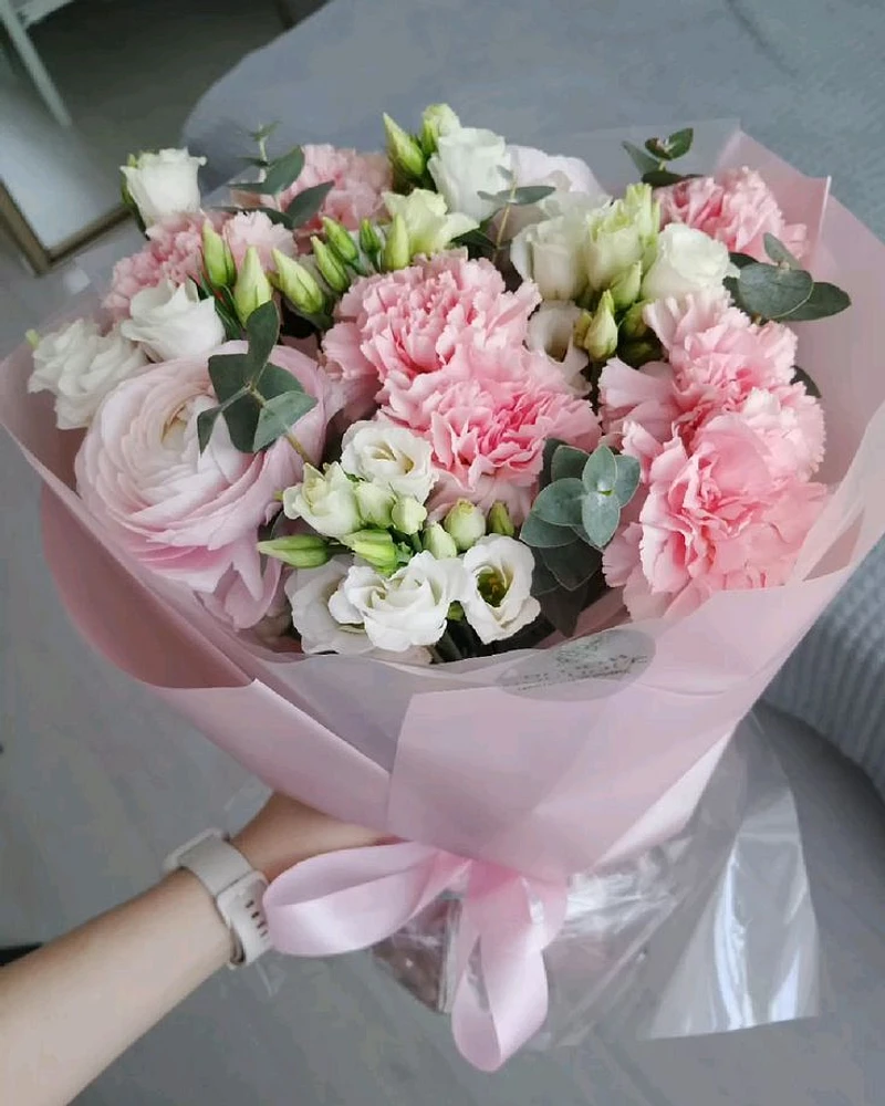 Lexi Arrangement - Fresh Flowers