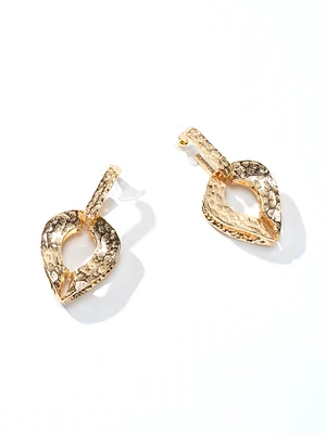 Boucle d'oreille en or martelé
