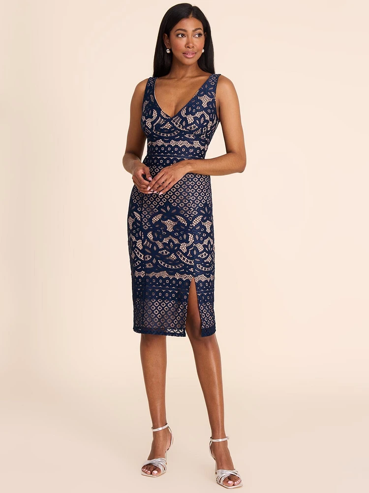 Robe fourreau en dentelle à col V