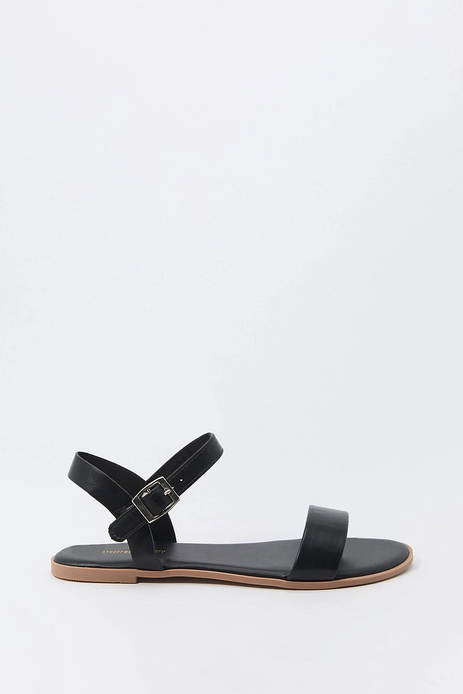 Sandales avec brides en similicuir