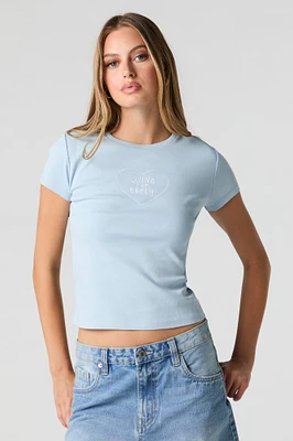 T-shirt côtelé avec motif brodé