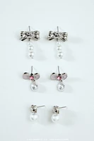 Boucles d'oreilles en similiperles Hello Kitty (Paquet de 3)