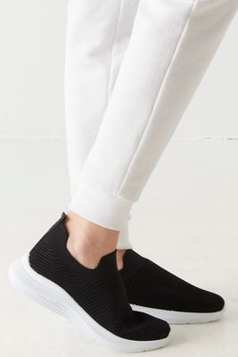 Urban Planet Slip-On Knit Sneaker | Black | 10 | Women's