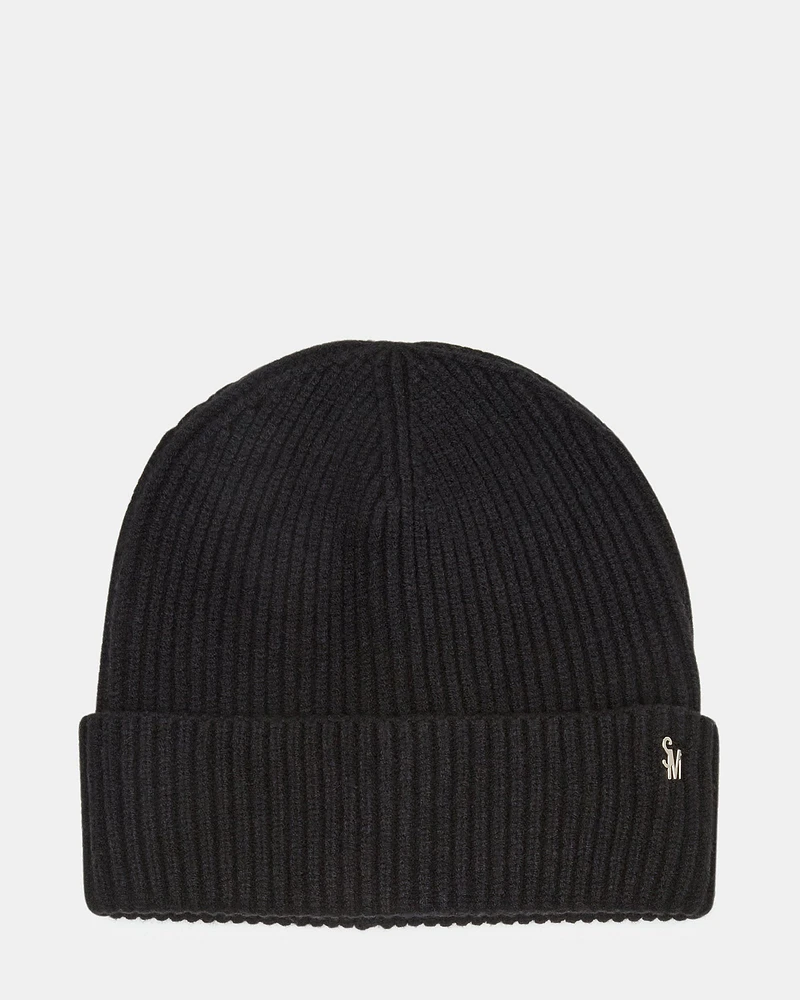 CLASSIC RIBBED KNIT BEANIE