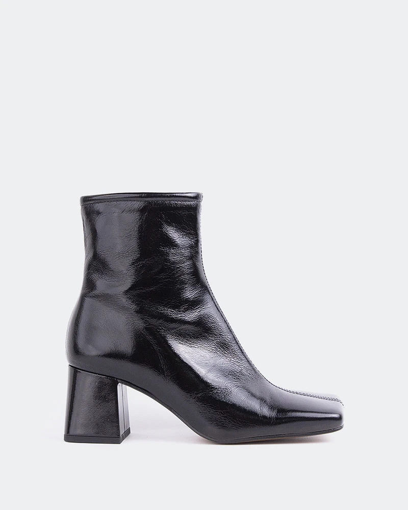 Almeria Black Leather