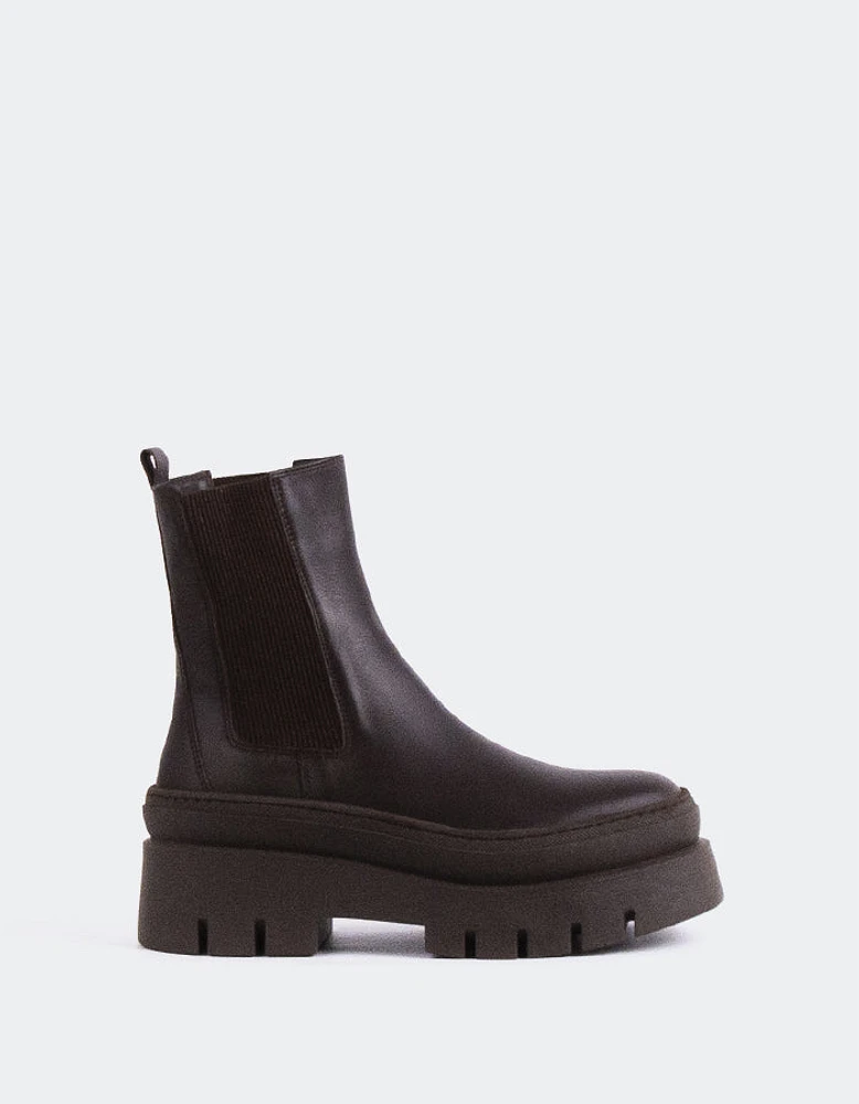 Delya Brown Leather