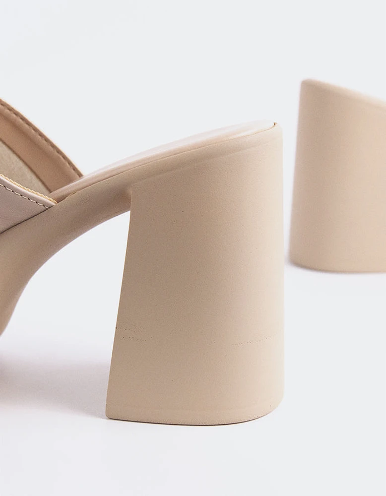 Kalamata Nude Leather