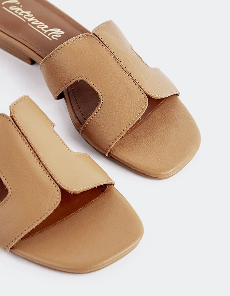 Vlist Tan Leather
