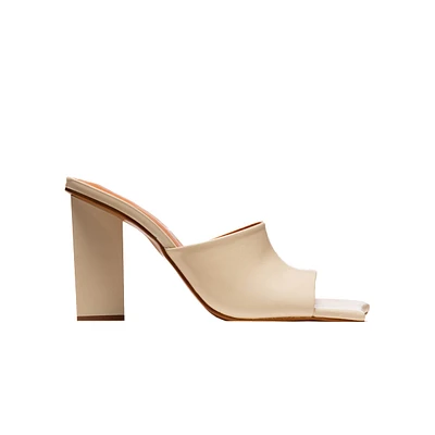 Matala Off White Leather