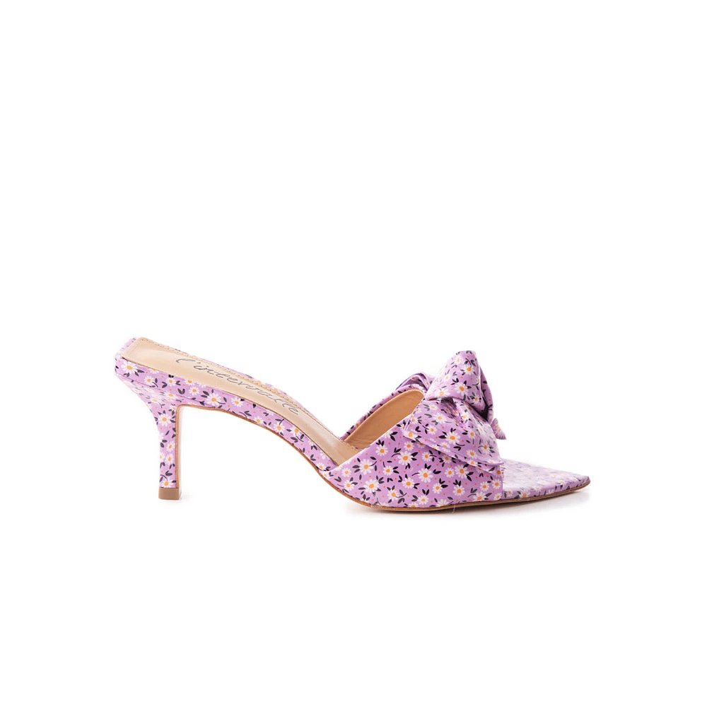 Nuevitas Lilac Flower Patent