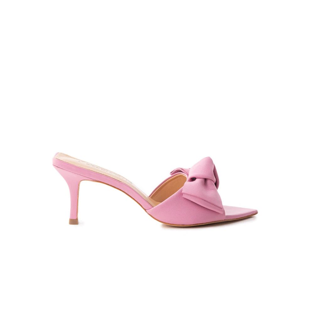 Nuevitas Pink Leather