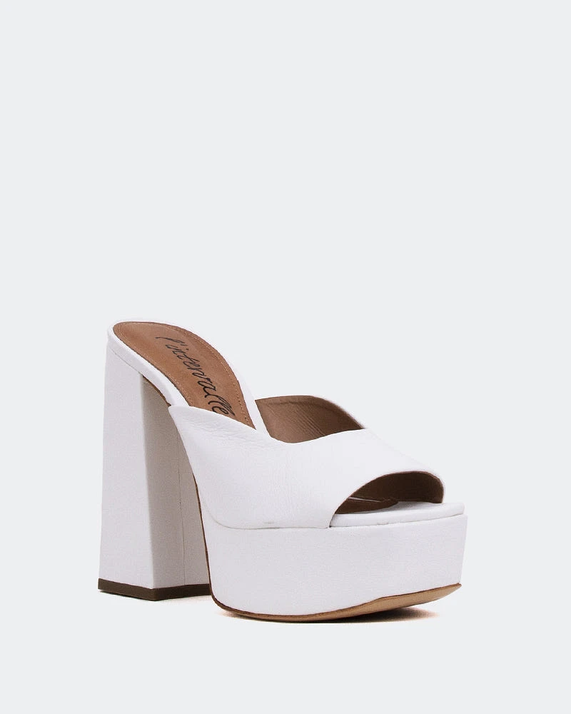 Asador, White Leather/Cuir Blanc