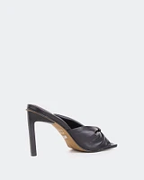 Paqueta, Black Leather/Cuir Noir