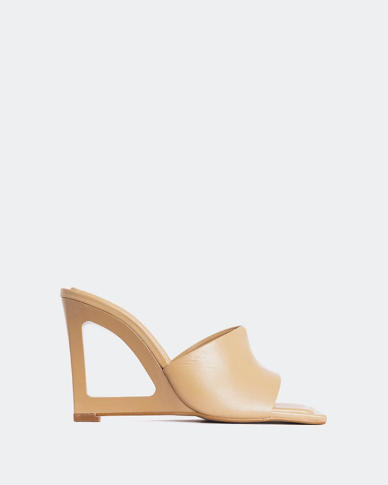 Quini Nude Leather