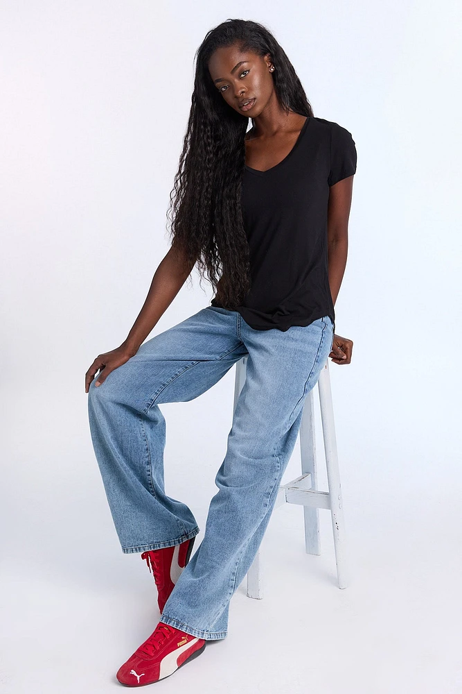 Short Sleeve V-Neck Relaxed Tee