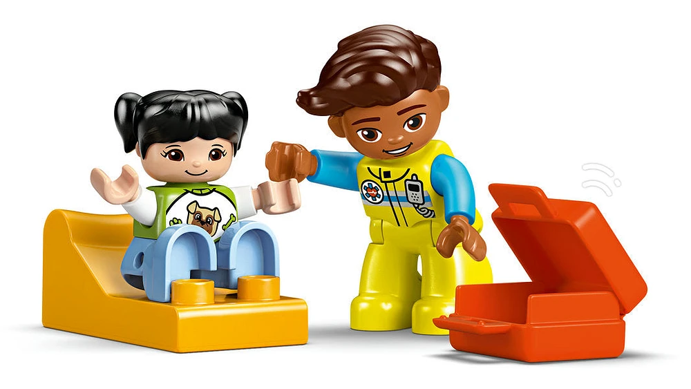 LEGO DUPLO - Ambulance & Driver