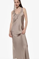 Robe longue soyeuse