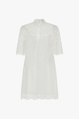 Mini-robe en dentelle