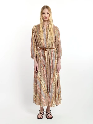 Robe imprimée ceinturée