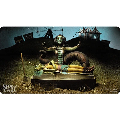 (UP) - Playmat - Secret Lair - Diabolical Dioramas - Gravebreaker Lamia*