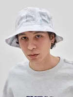 Guess Guess : Stamped Bucket Hat