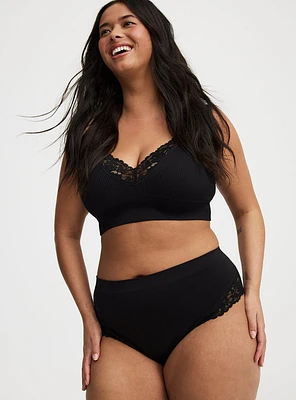 Seamless Smooth Mid-Rise Brief Panty