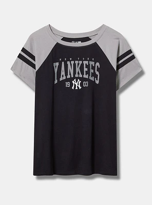 MLB New York Yankees Cotton Varsity Ringer Tee