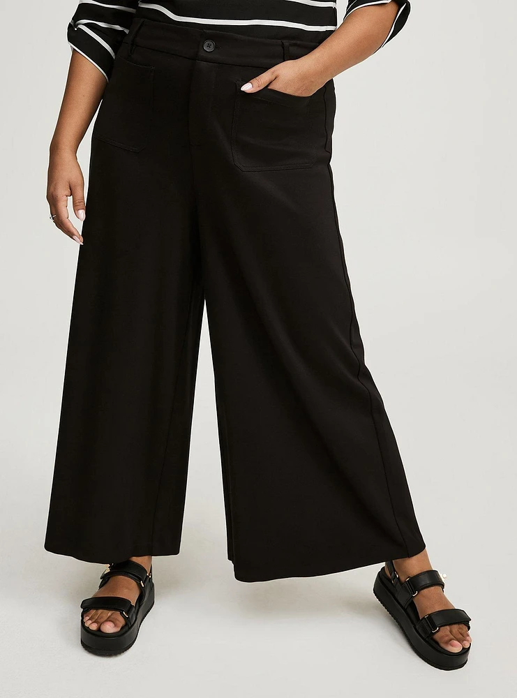WIDE LEG LT. WT. PONTE PATCH POCKET CROP