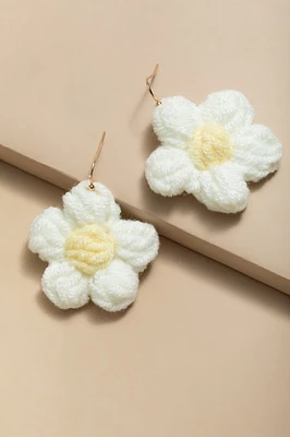 Lorie Crochet Daisy Drop Earrings