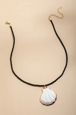 Morgan Shell Pendant Necklace
