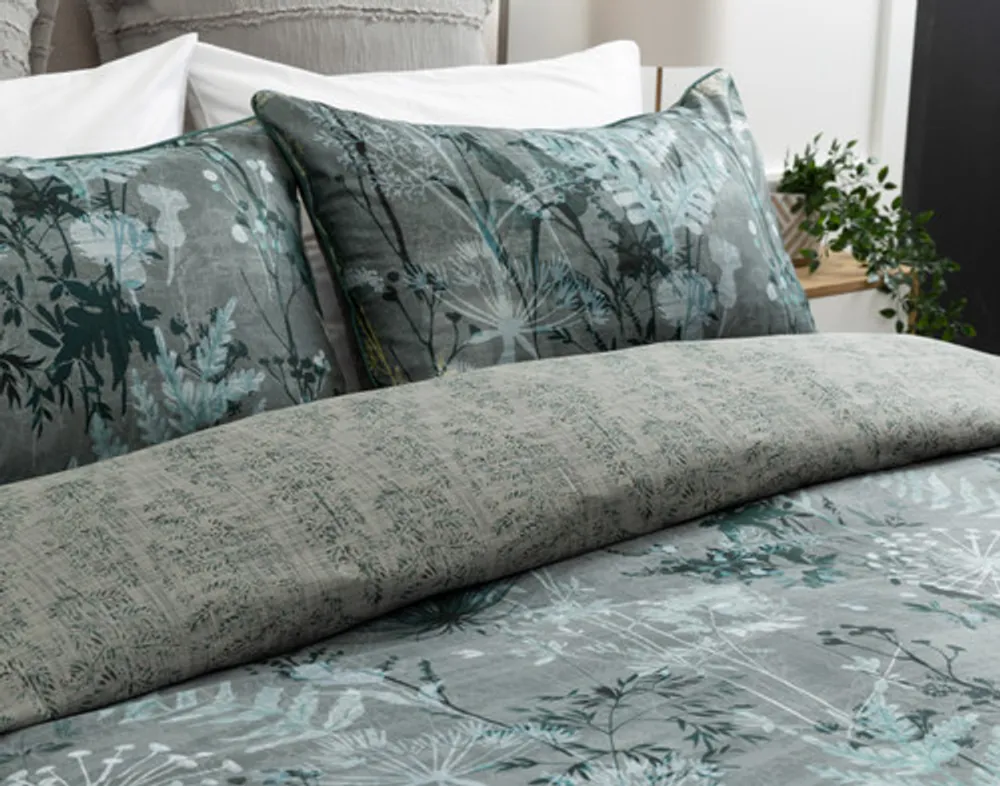 Thistledown Duvet Cover, Bamboo Cotton, Botanical, Green,