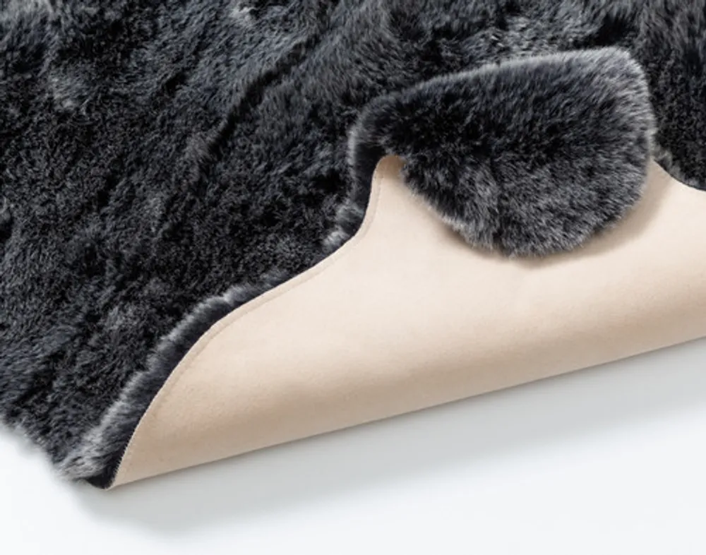 Polar Faux Fur Rug, Black