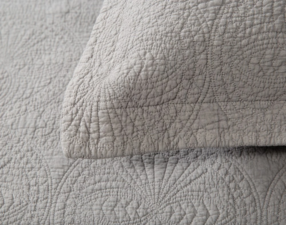 Elden Cotton Quilt Set