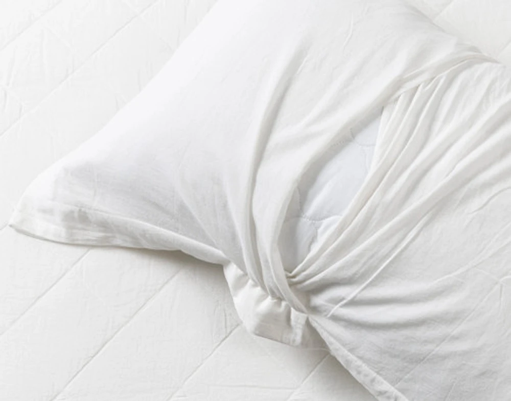 Shelby White Quilt Set, Geometric, Queen
