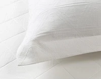 Shelby White Quilt Set, Geometric, Queen