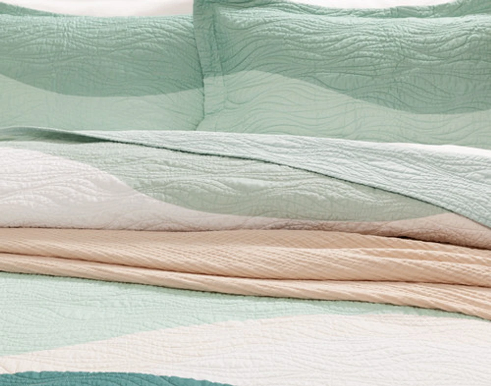 Ocean Waves Cotton Quilt Set, Scenic, Green, Queen