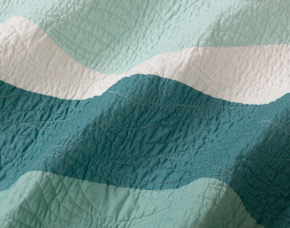 Ocean Waves Cotton Quilt Set, Scenic, Green, Queen