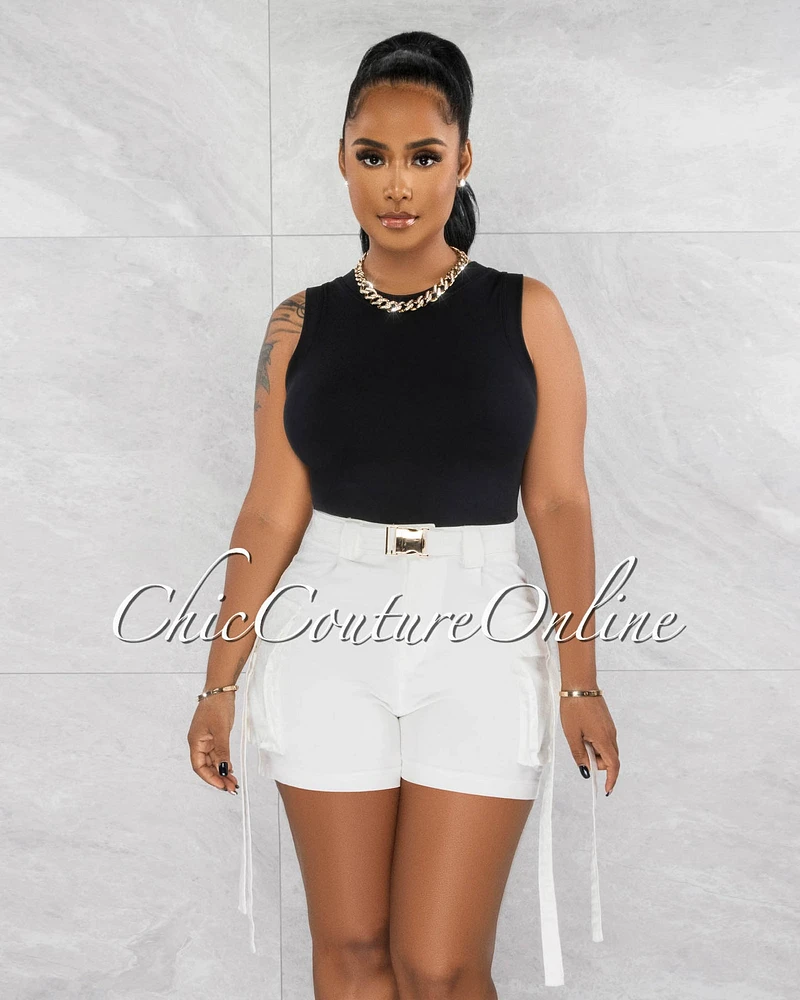 *Dawna Off-White Gold Buckle Cargo Pockets Shorts