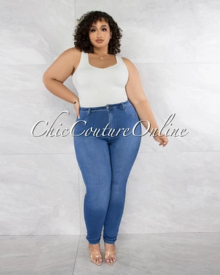 *Kendra Medium Denim High-Waist CURVACEOUS Jeans