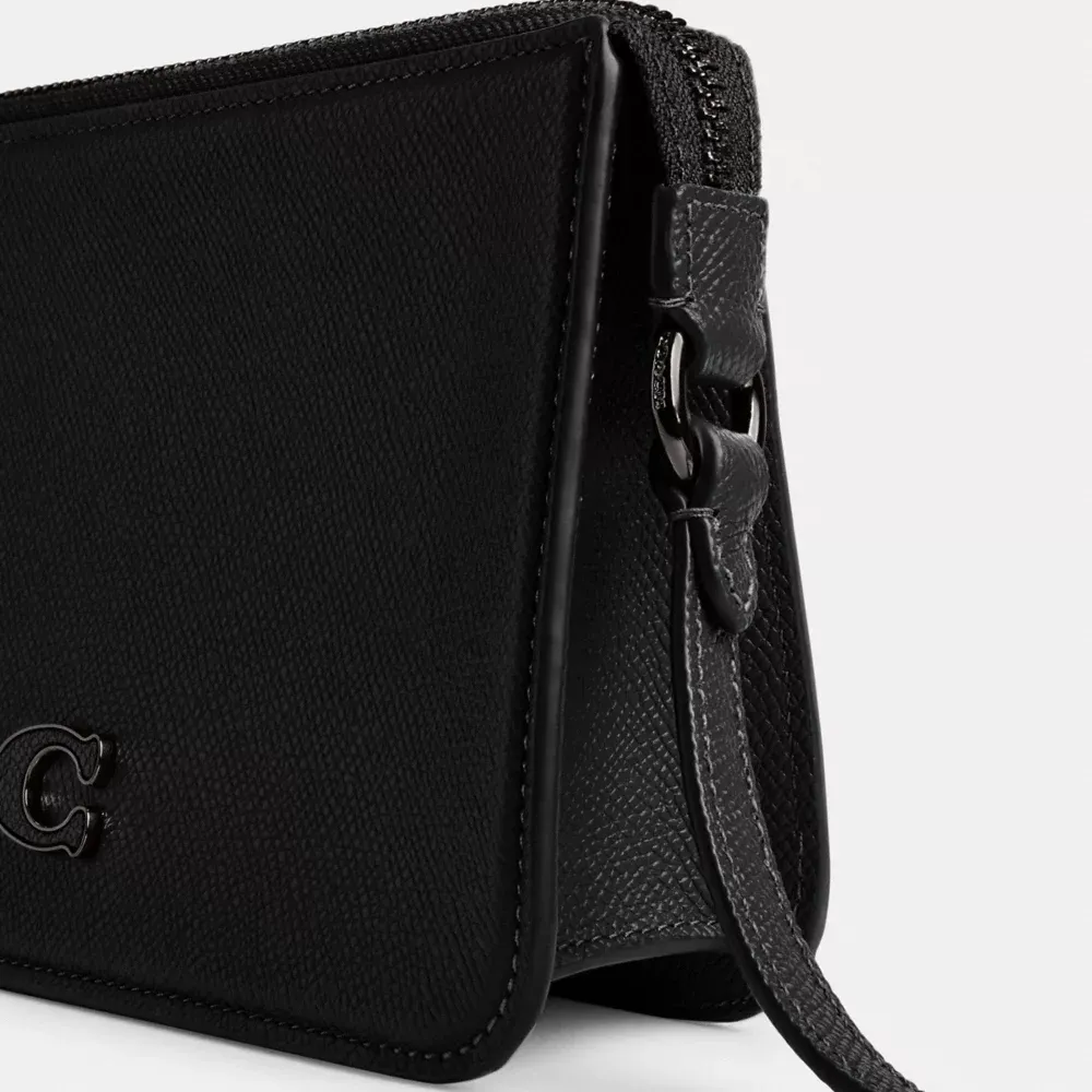 Pouch Bag Signature Canvas
