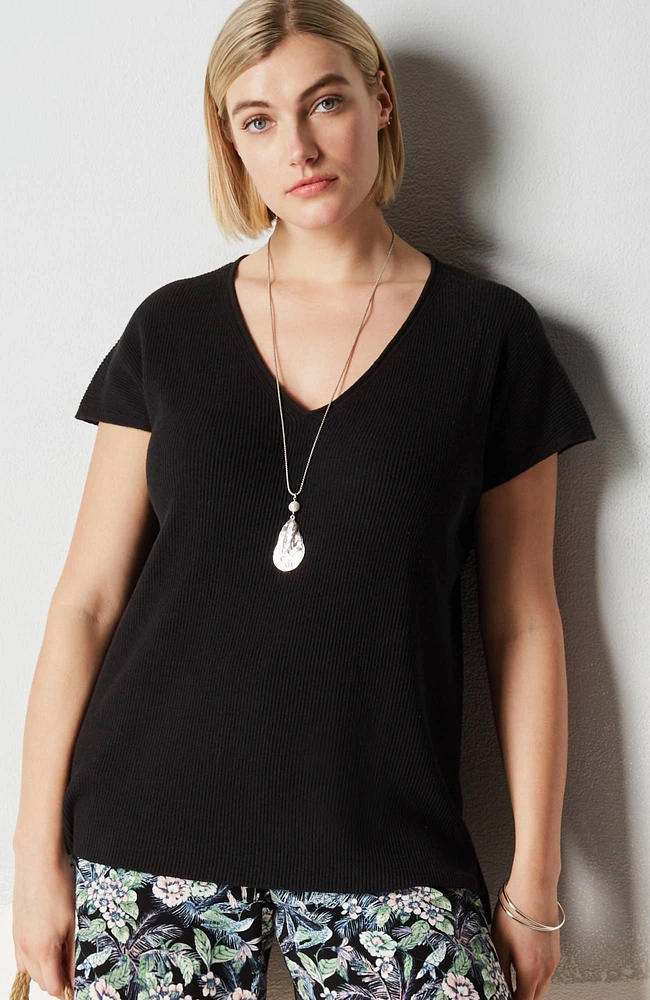 wearever textured v-neck short-sleeve sweater