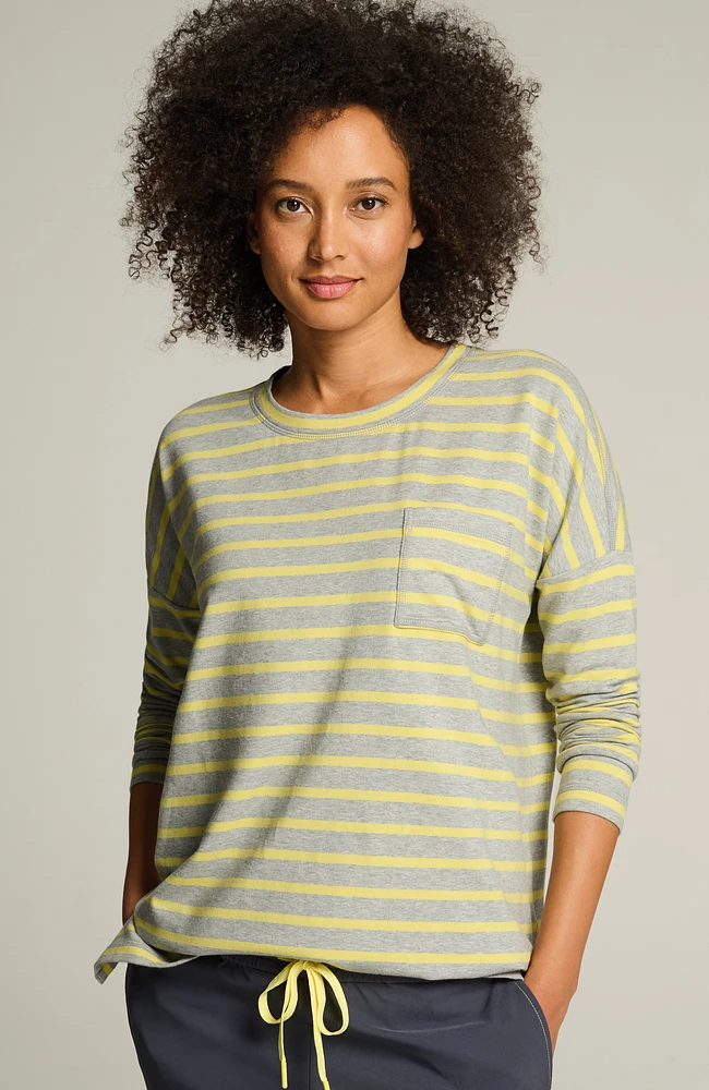fit oversized one-pocket tunic