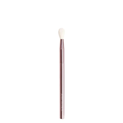 Sustainable Luxury Crease Brush