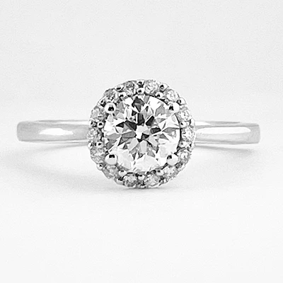 Round Cut Engagement Ring With Halo